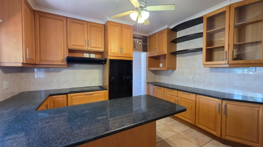 3 Bedroom Property for Sale in Hartenbos Central Western Cape